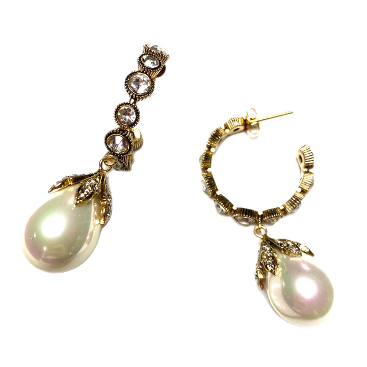Drop Pearl Earrings